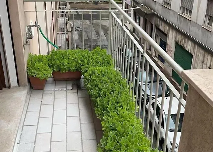 Проживание в семье Marco Polo House Местре