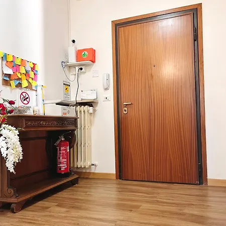 Marco Polo House Kwatera prywatna *