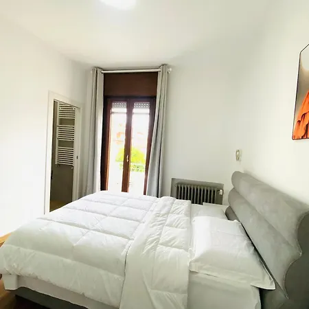 Marco Polo House Проживание в семье *