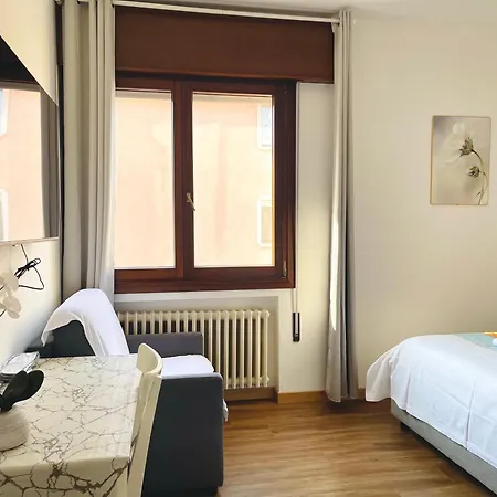 Проживание в семье Marco Polo House Местре