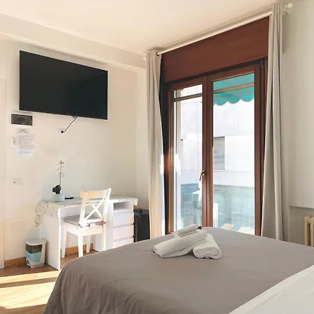 Проживание в семье Marco Polo House